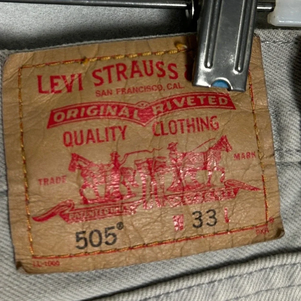 Levis 505 Shorts Men 33 Light Grey Regular Fit Denim 5-Pocket Red Tab Flat Front